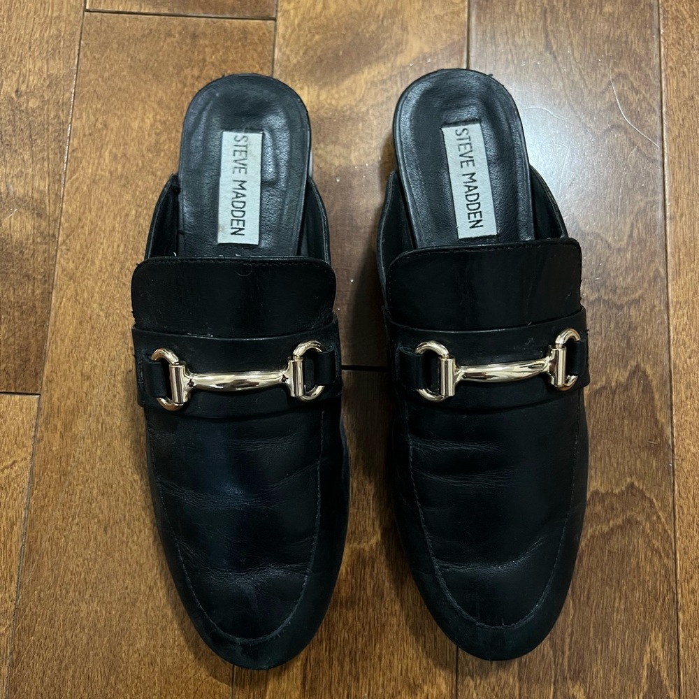 Steve Madden Doriana flats in black